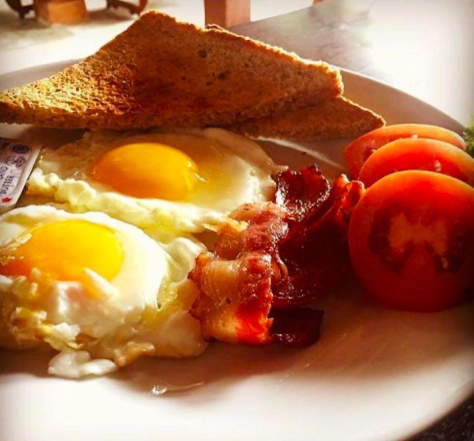 Eat Sleep Skate Hotell Sanur Exteriör bild